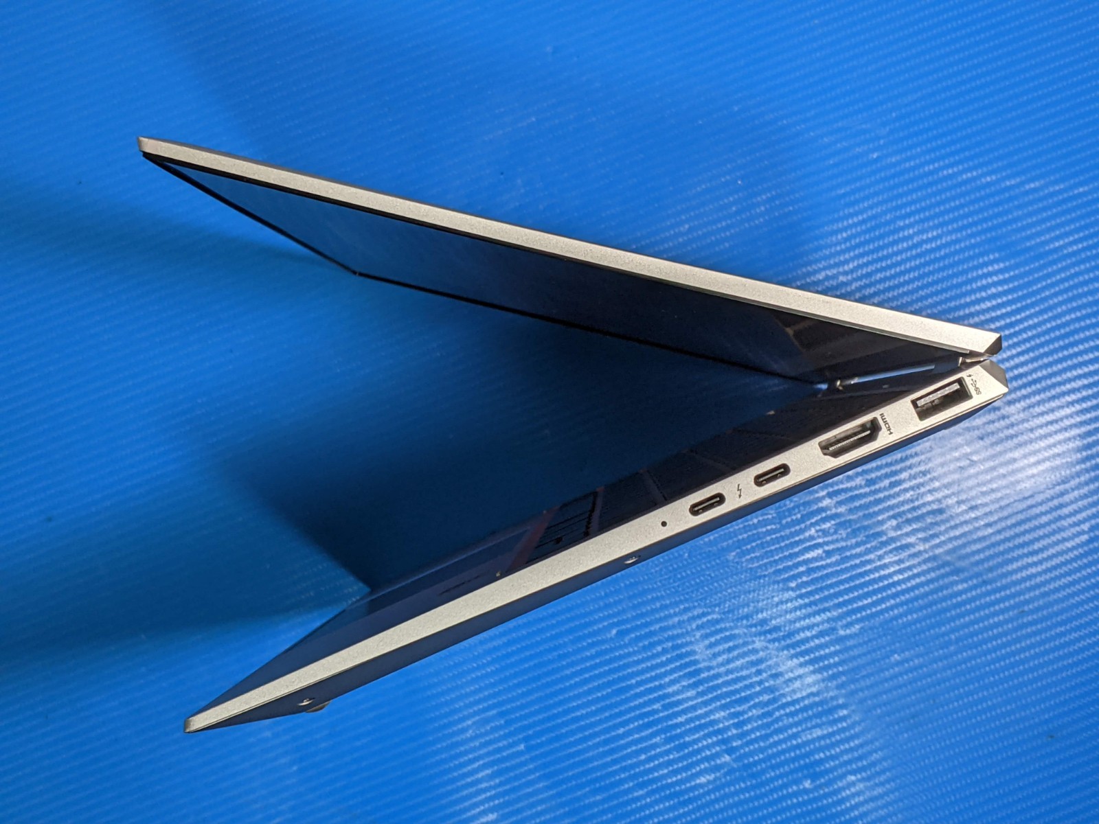 HP EliteBook x360 1040 G7 14″ FHD TOUCH i7-10610U 1.8GHz 16GB 256GB SSD W11P +PA