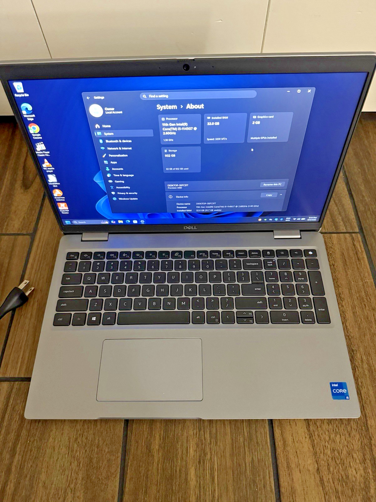 Dell Precision 3560 i5-1145G7 32GB Ram 1TB SSD – Good