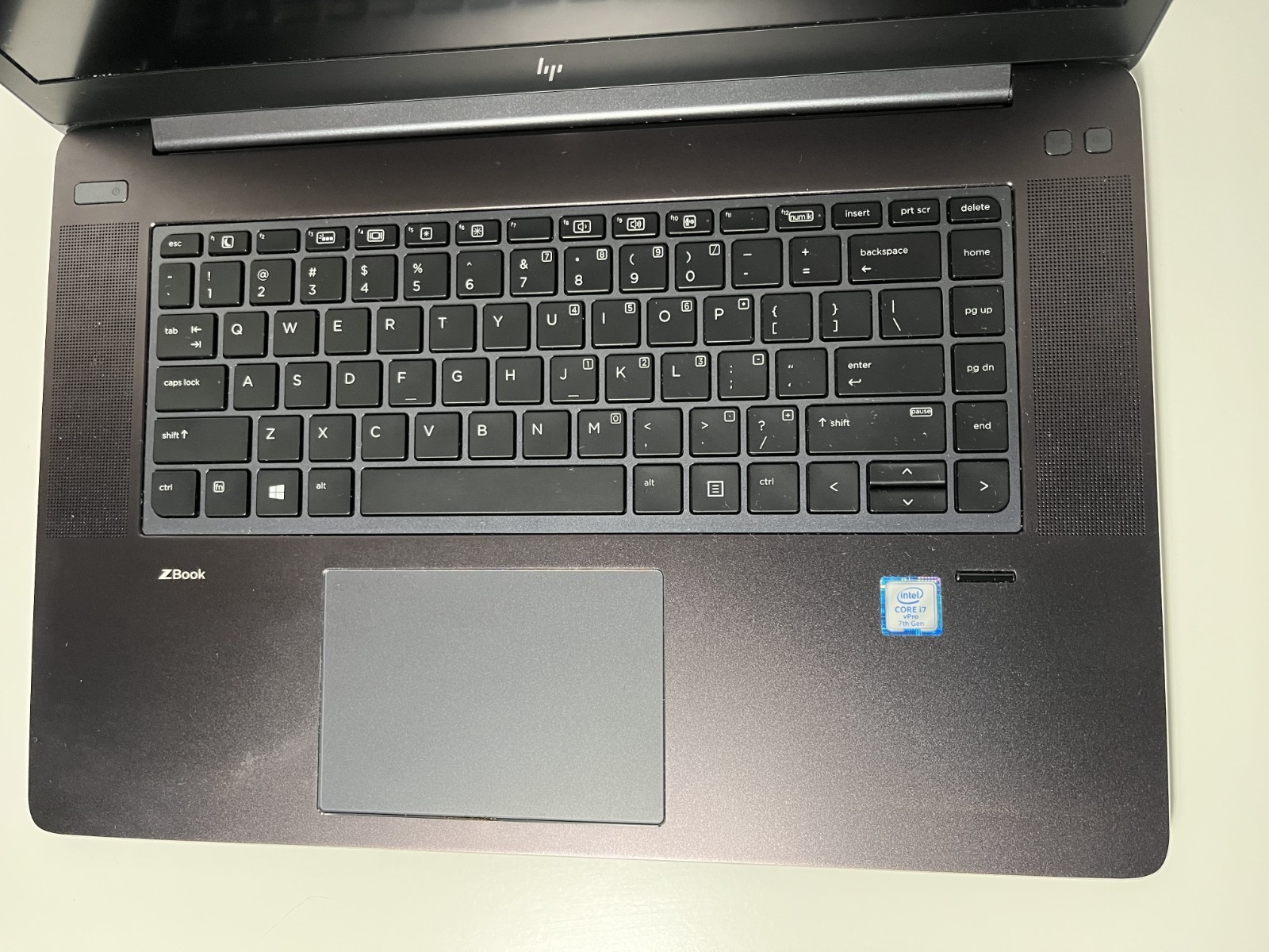 HP Zbook Studio G4 – 4k 15″ – i7-7820HQ – NVIDIA Gpu – 16gb – 256gb – READ DESC