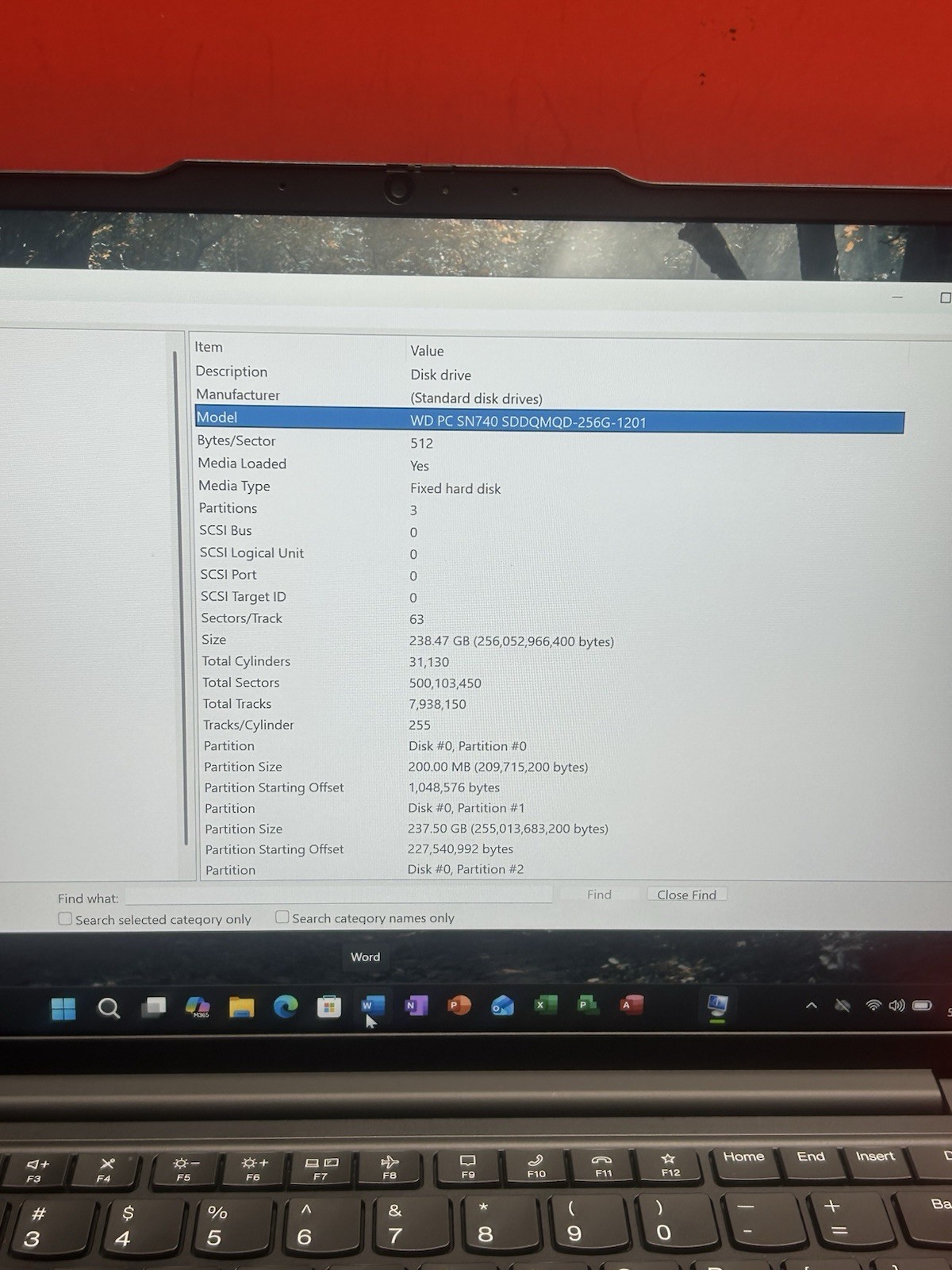 Lenovo ThinkPad E14 14 Core 13th i5 -1300Mhz 16GB 256GB Windows 11pro