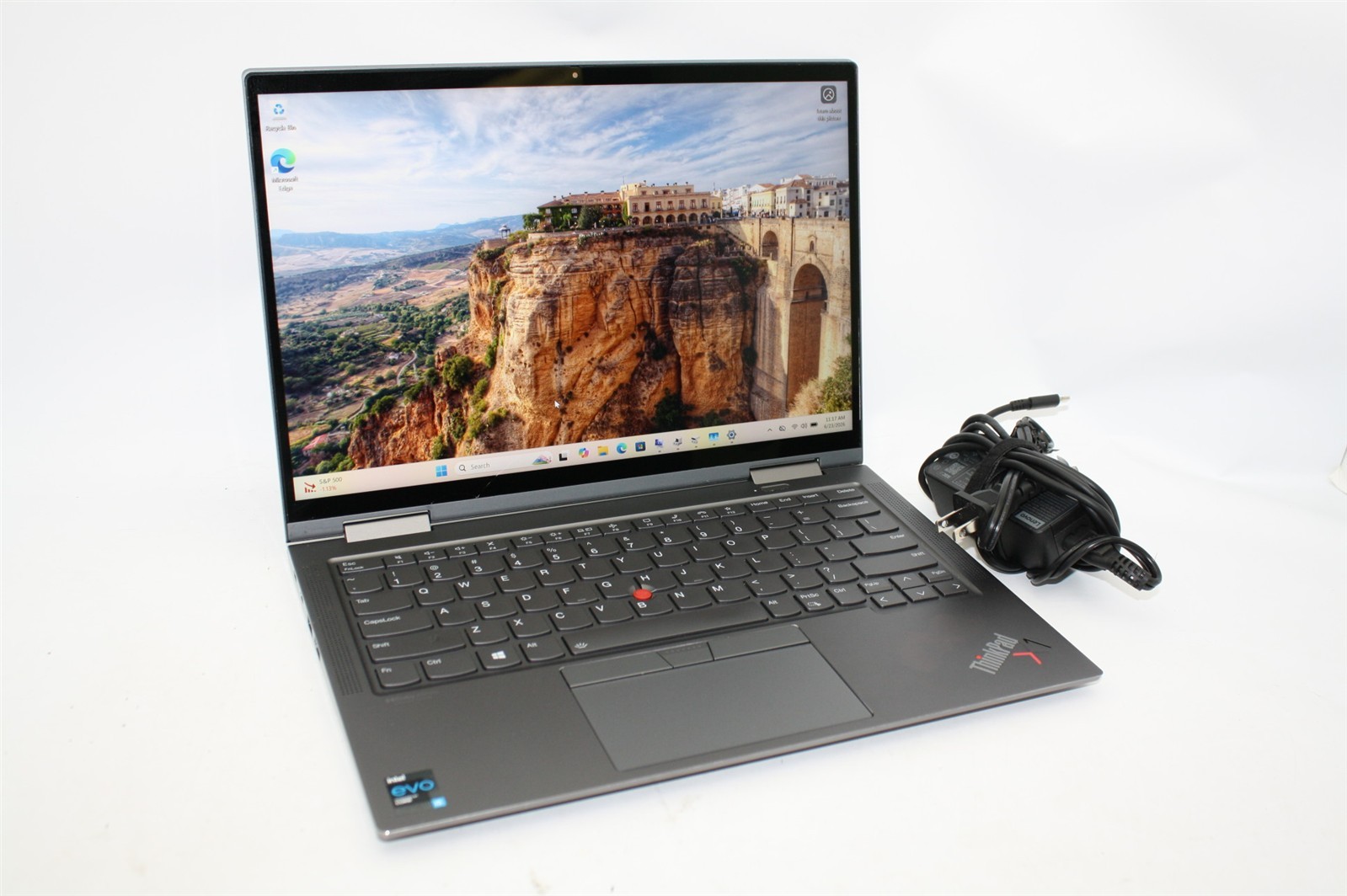 14″Lenovo ThinkPad X1 Gen 6 i5-1135G7 2.40GHz RAM 8GB NVMe 256GB/Screen issue