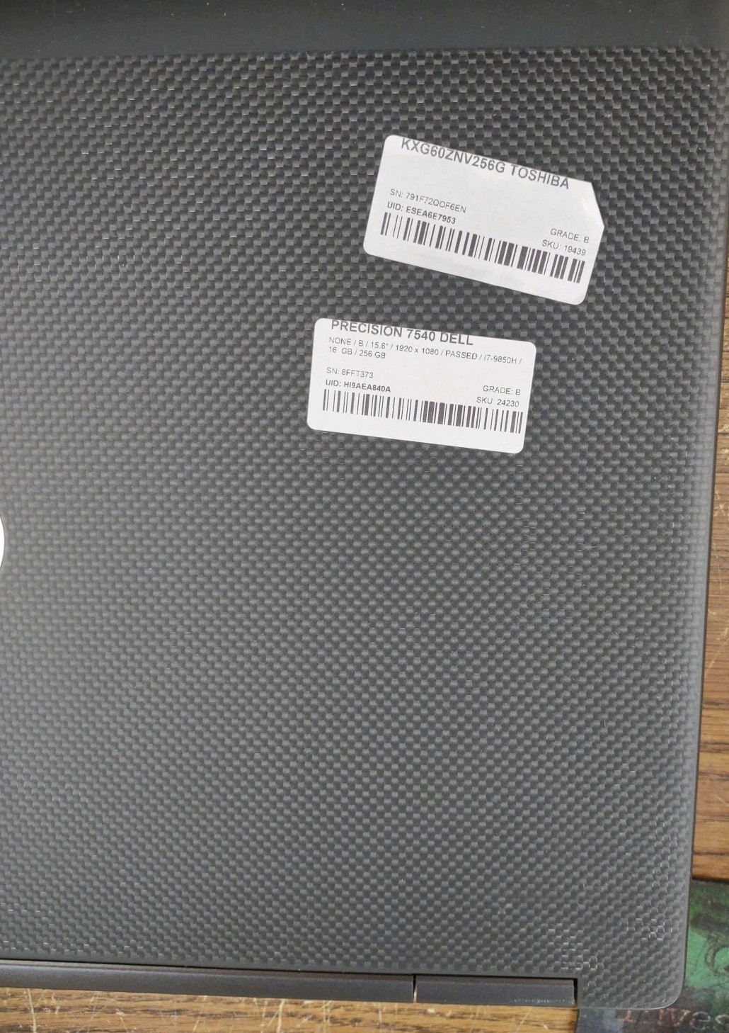 Dell Precision 7540 15.6″ W/ i7-9850H 2.6GHz 16GB 256GB SSD