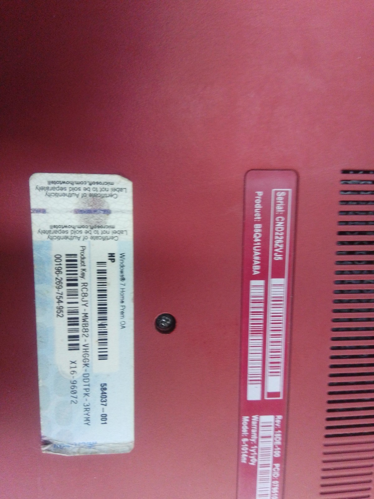 HP ENVY SLEEKBOOK 6, AMD A6 @ 2.1 GHz ,4GB, 500GB HDD, Beats Audio, Red