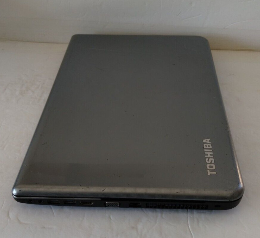 TOSHIBA SATELLITE L75D-S7280 17.3″ 640GB 8GB AMD A4-5200APU 2.00 GHz Win 10 PRO