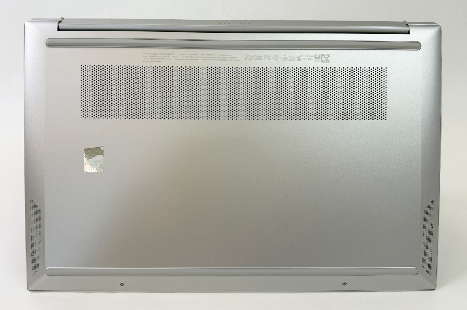 HP Pavilion 15-eg3055cl 15.6″ HD Touch i7-1355U 16GB 1TB SSD MX550 W11P