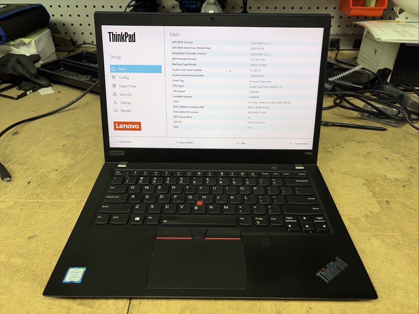 Lenovo ThinkPad T490s 14″ FHD i5-8265u 16GB RAM No OS/SSD