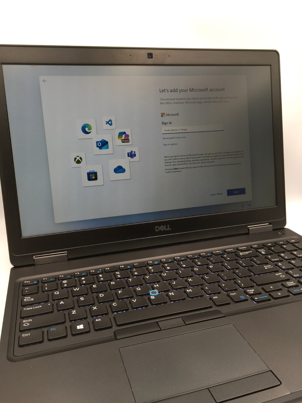Dell Latitude 5591 15.6″ I5-8400H 8GB DDR4 RAM 128GB HDD 2.50GHz Win11 W/AC RS