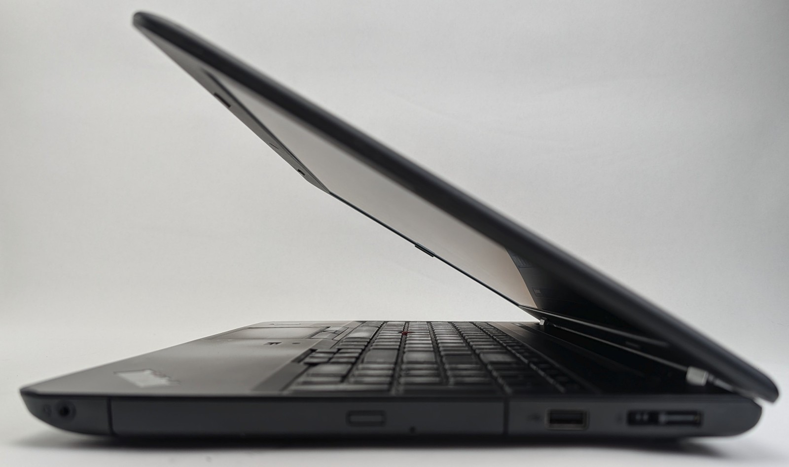 Lenovo Thinkpad 15″ Laptop E550 Intel i5-5200U 8GB RAM 240GB SSD DVDRW Win10 Pro