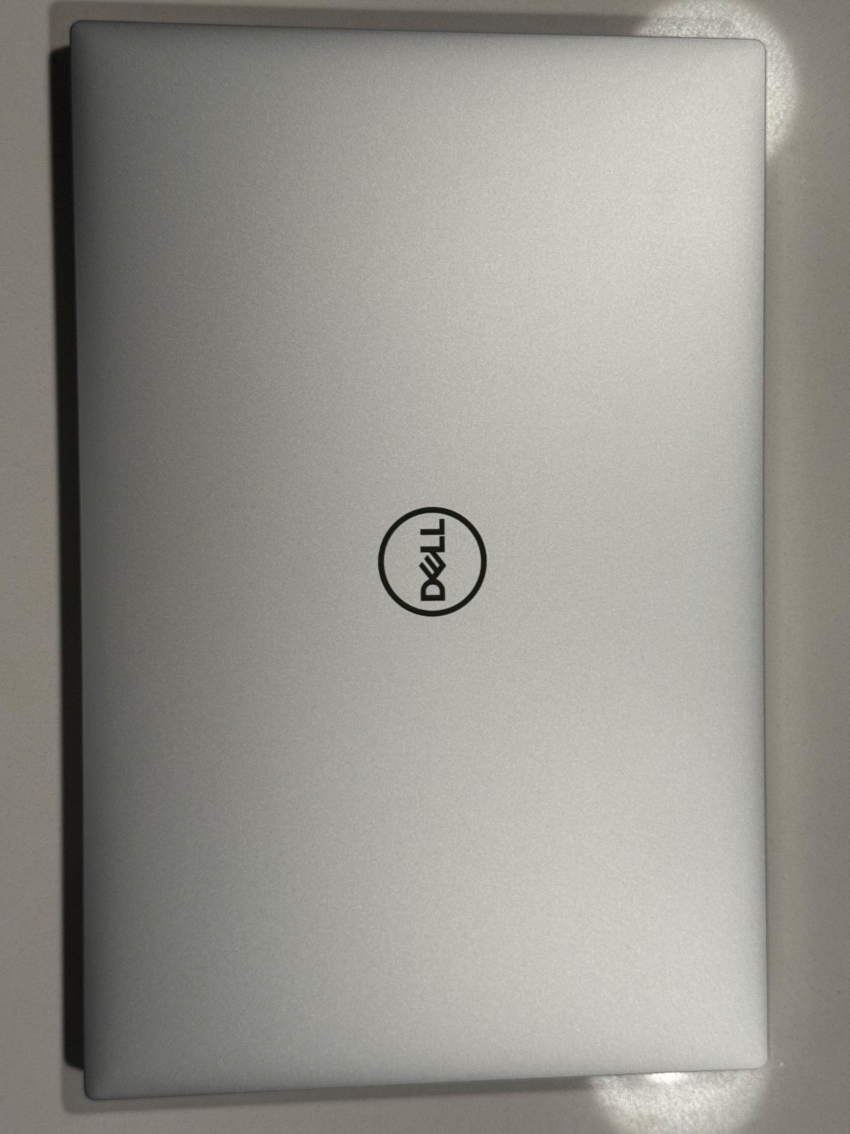 Dell XPS 15 9510 15.6” (512GB SSD Intel Core i7-11800H 16GB RAM)