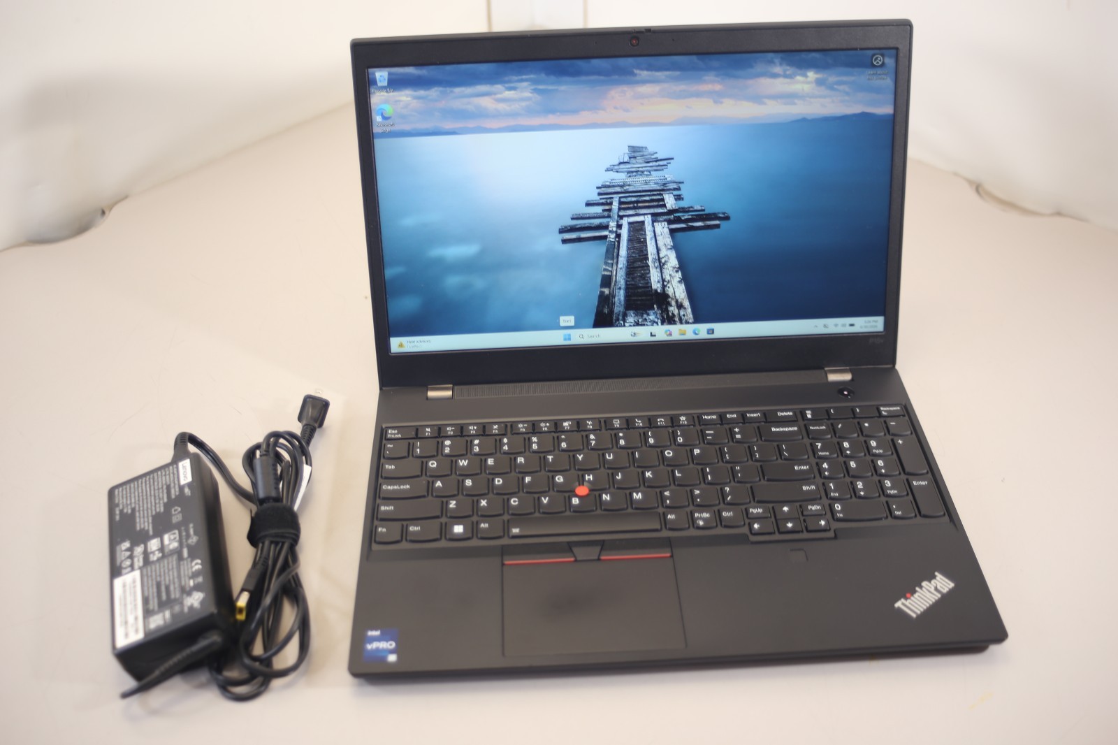 Lenovo ThinkPad P15v Gen 3 15.6″ Core i7-12800H 2.4Ghz 16GB 256GB SSD A2000 #2