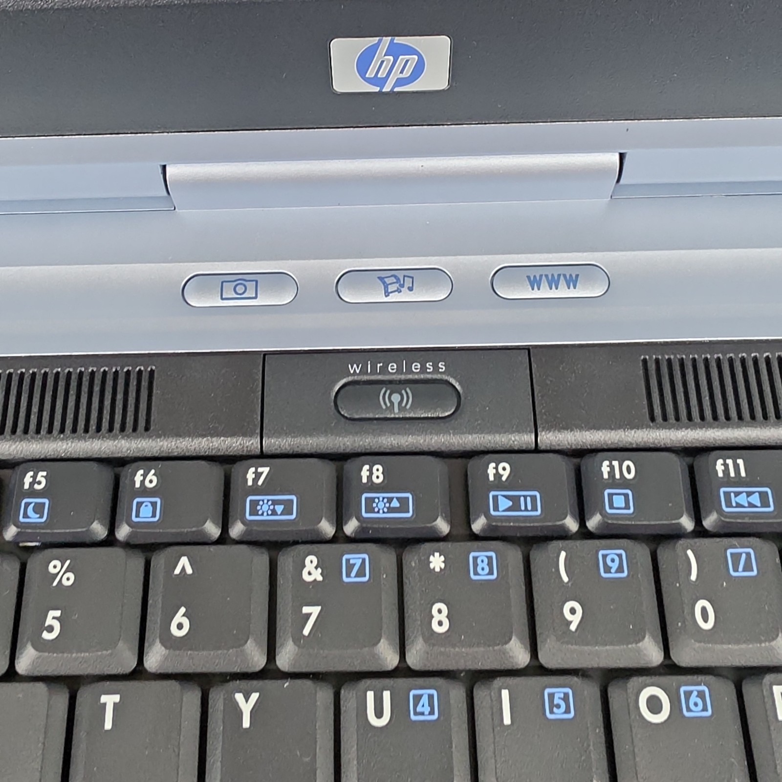 HP Pavillion ZV5000 Intel 4 Pentium Used No Power Cord REPAIR OR PARTS ONLY