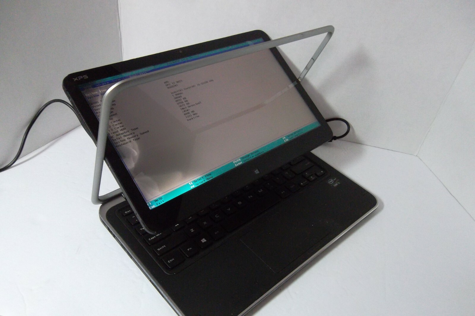 Dell XPS 12 9Q23 Ultrabook Intel Core i5-3337U 1.80GHz 1080p Wi-Fi BT Touch