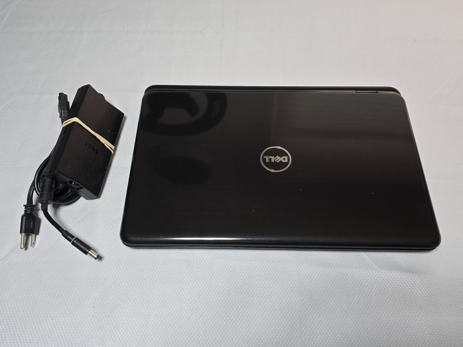 17.3″ Loaded Dell Inspiron N7110 Laptop Intel Core i5 @ 2.50 GHz Windows 10
