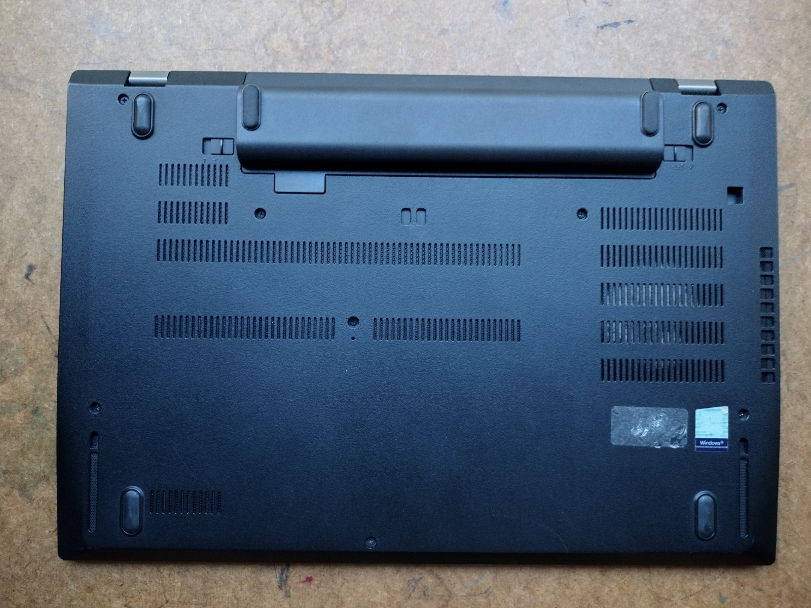 ThinkPad T580 Libreboot i7-8650U 8GB RAM 256GB NVME SSD 61++ BAT AC 1920×1080