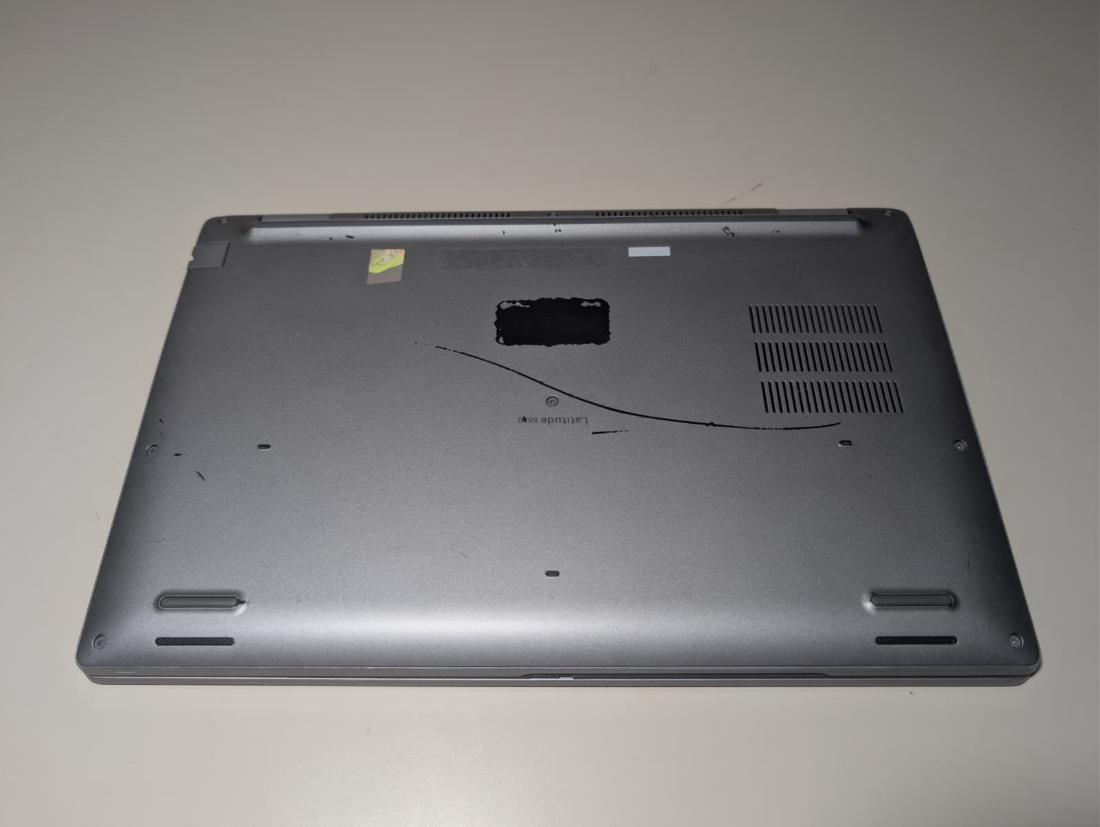15″ Dell Latitude 5530 | i7 12th 16GB RAM 512GB SSD | FHD Backlit FPS Win 11 Pro