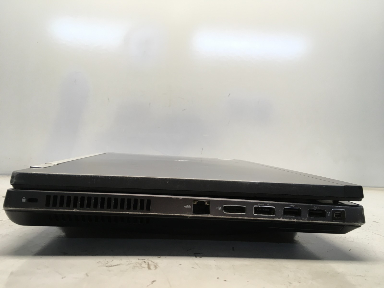HP EliteBook 8770W Intel i5-3360M 2.8GHz 12 GB NO HDD