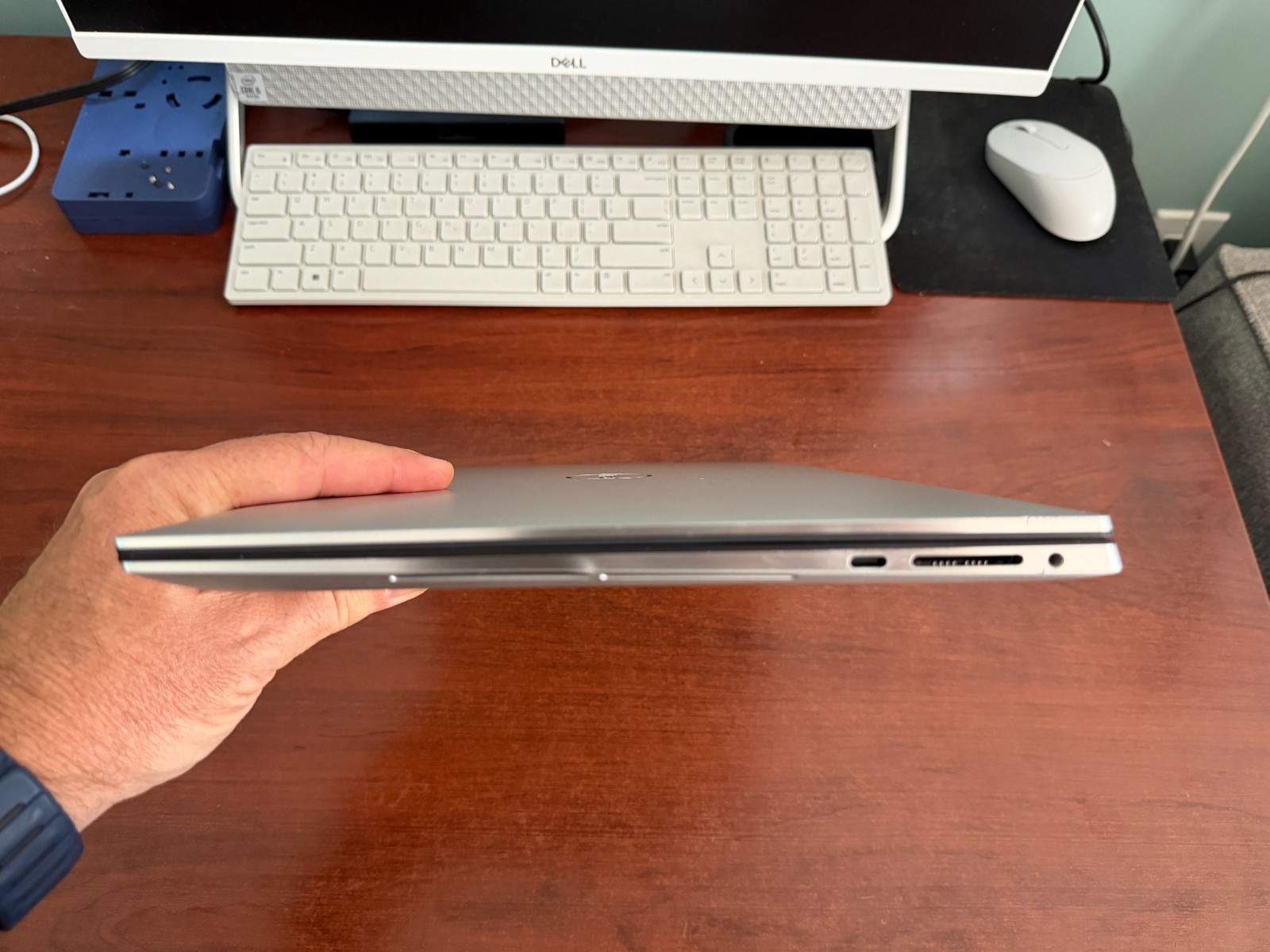 Dell XPS 15 9530 Core i7-13700H 16GB 1TB NVME RTX 4050 FHD+ Win11 130W Charger