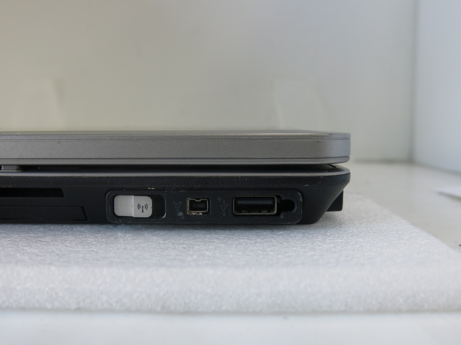 HP EliteBook 2740p Convertible Laptop | Core i5 2.67GHz M620 4GB RAM | Powers On