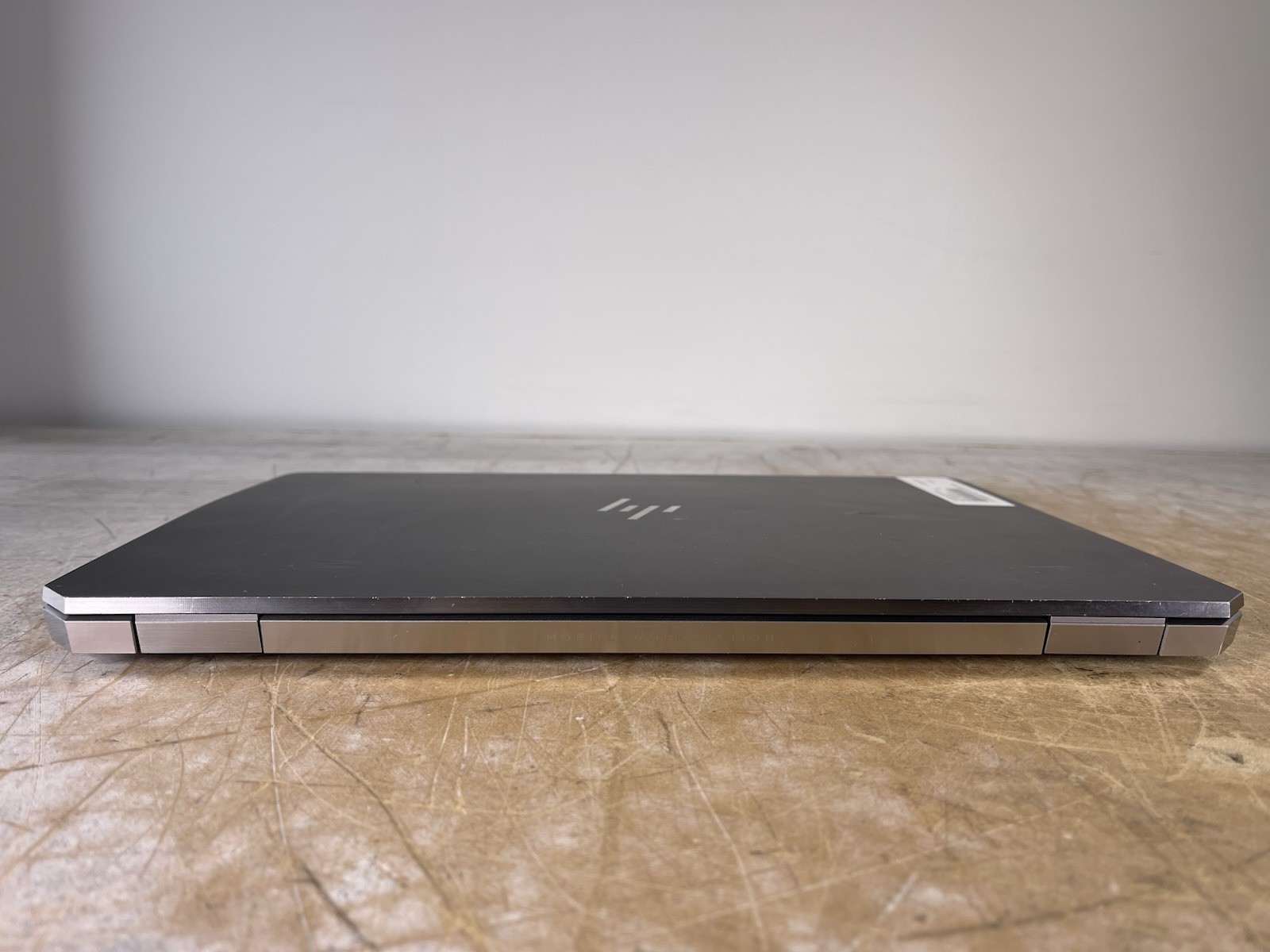 HP ZBOOK STUDIO G5 i7-8850H @ 2.60GHz, 16GB RAM, NO HDD/OS – (FOR PARTS)