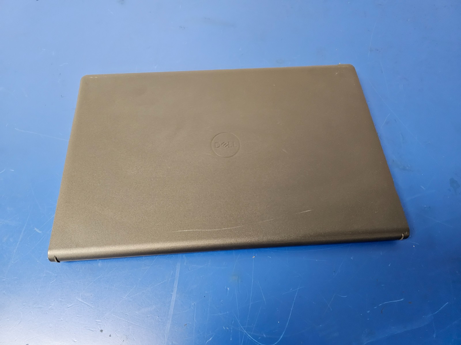 DELL 15 DC15255 G8MK9, AMD Ryzen 7 7730U, 2.00 GHz, 16 GB RAM 512 GB NVMe SSD