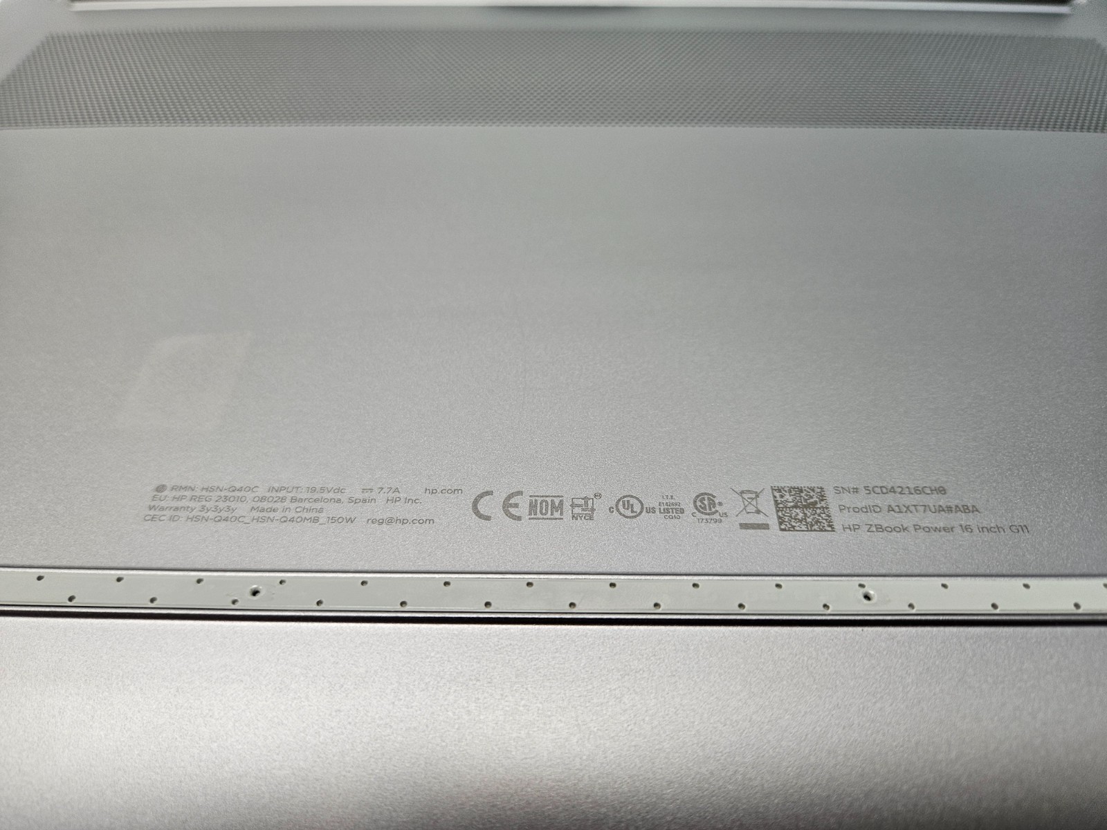 HP ZBook Power G11 16″ Mobile Workstation Ultra 7 165H 32GB – 1TB SSD Watrranty