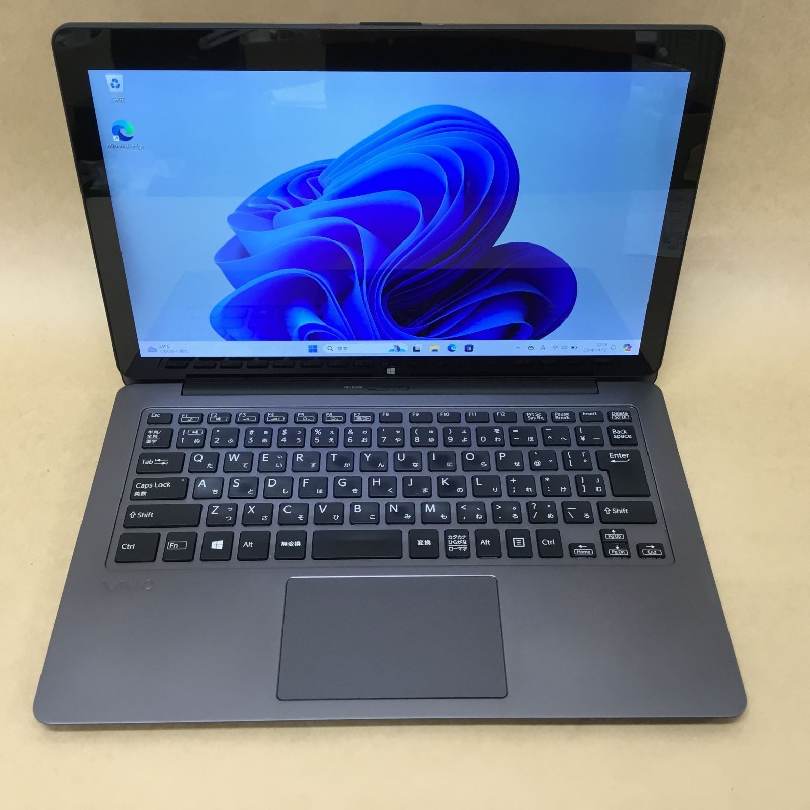 Sony VAIO VJZ13BA11N CI3 (6157U)-2.4GHZ 8GB SSD 128GB Tablet PC Used From Japan