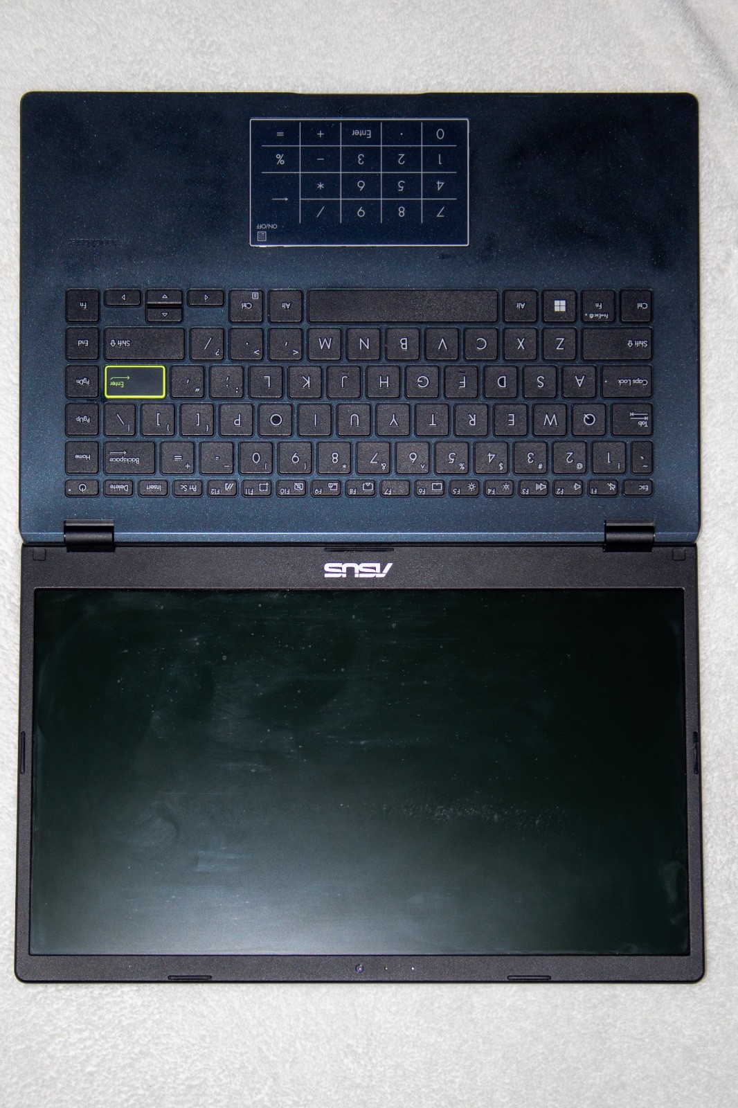 ASUS Vivobook go 14″ Laptop Dark Blue Intel Pentium N6000 Condition: Excellent