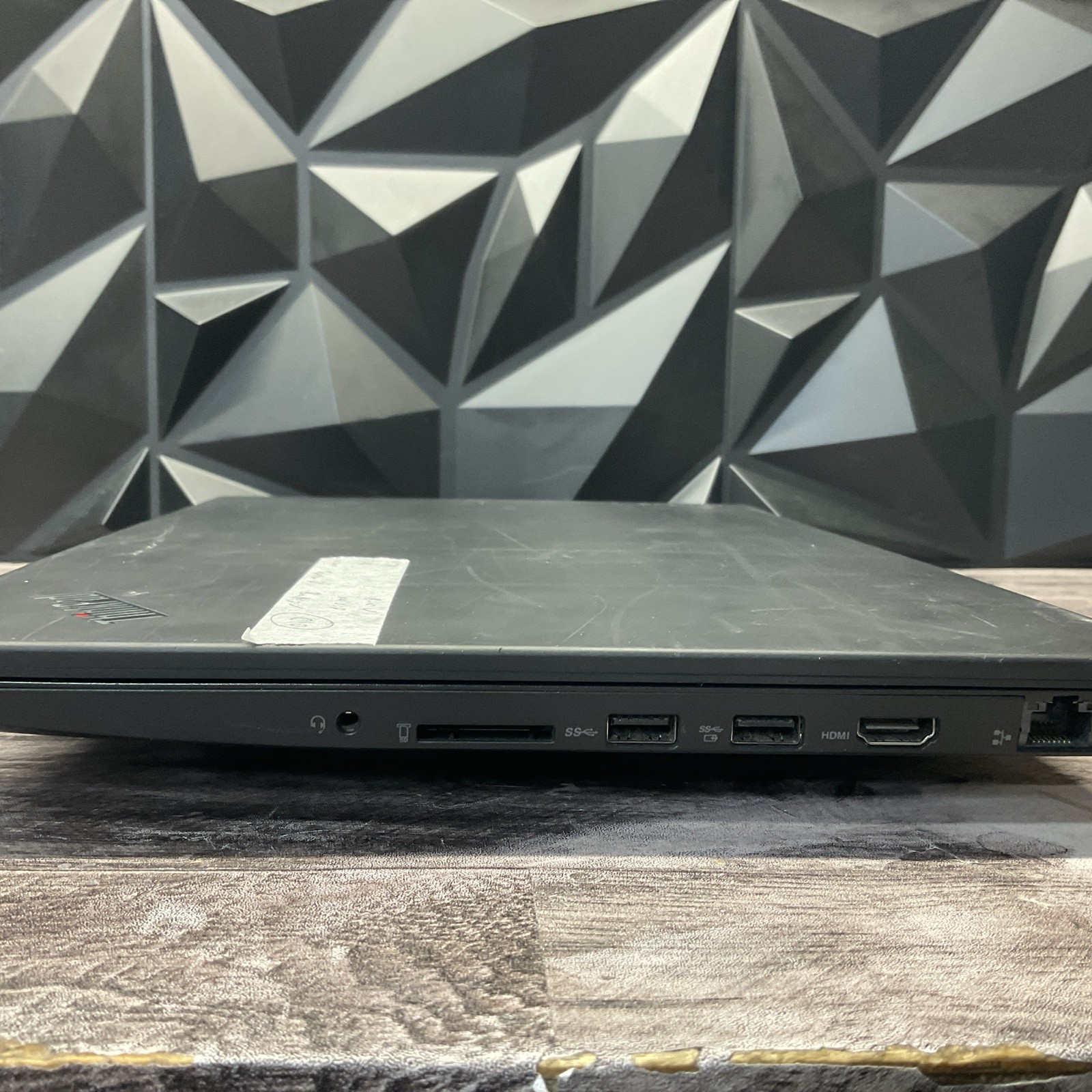 Lenovo T570 / i7 6th Gen / No RAM / No SSD / C10