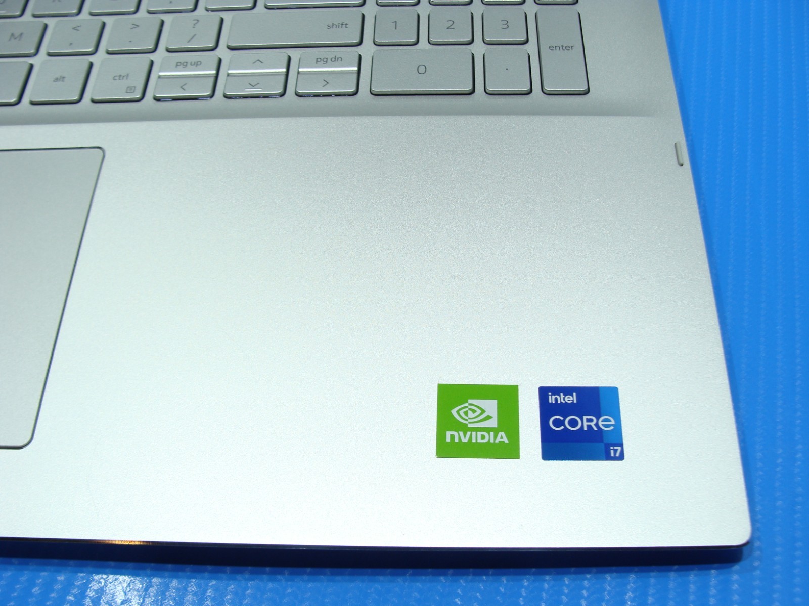 DELL INSPIRON 7706 17″QHD TOUCH 2-in-1 i7-1165G7 2.8GHz 16GB 512GB SSD MX350