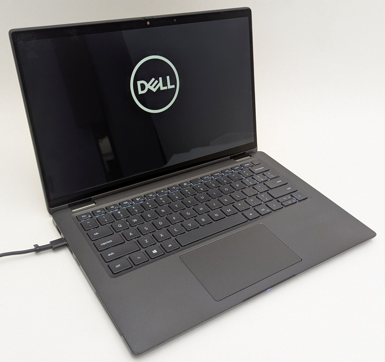 Dell Latitude 7410 14″ Touch Laptop i7-10610U 1.80GHz 16GB RAM 256GB NVMe Win 11