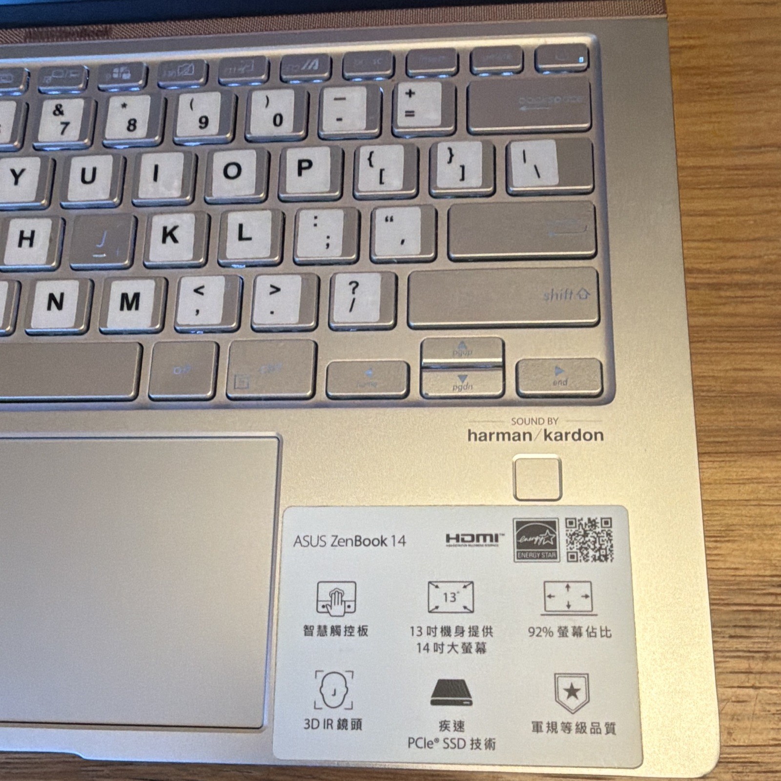 ASUS ZenBook UX434FAW i7-10810U 32GB RAM 256GB SSD 14” Win10 Pro Tested