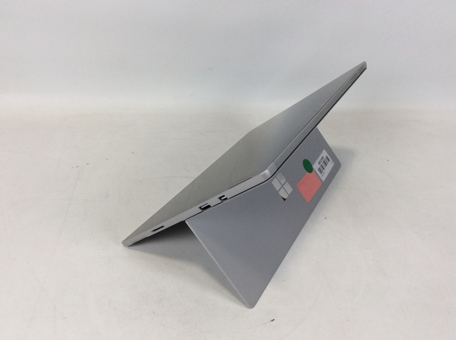 Microsoft Surface Pro 1796 i7-8650U 1.9GHz 8GB RAM 256GB Charger Keyboard