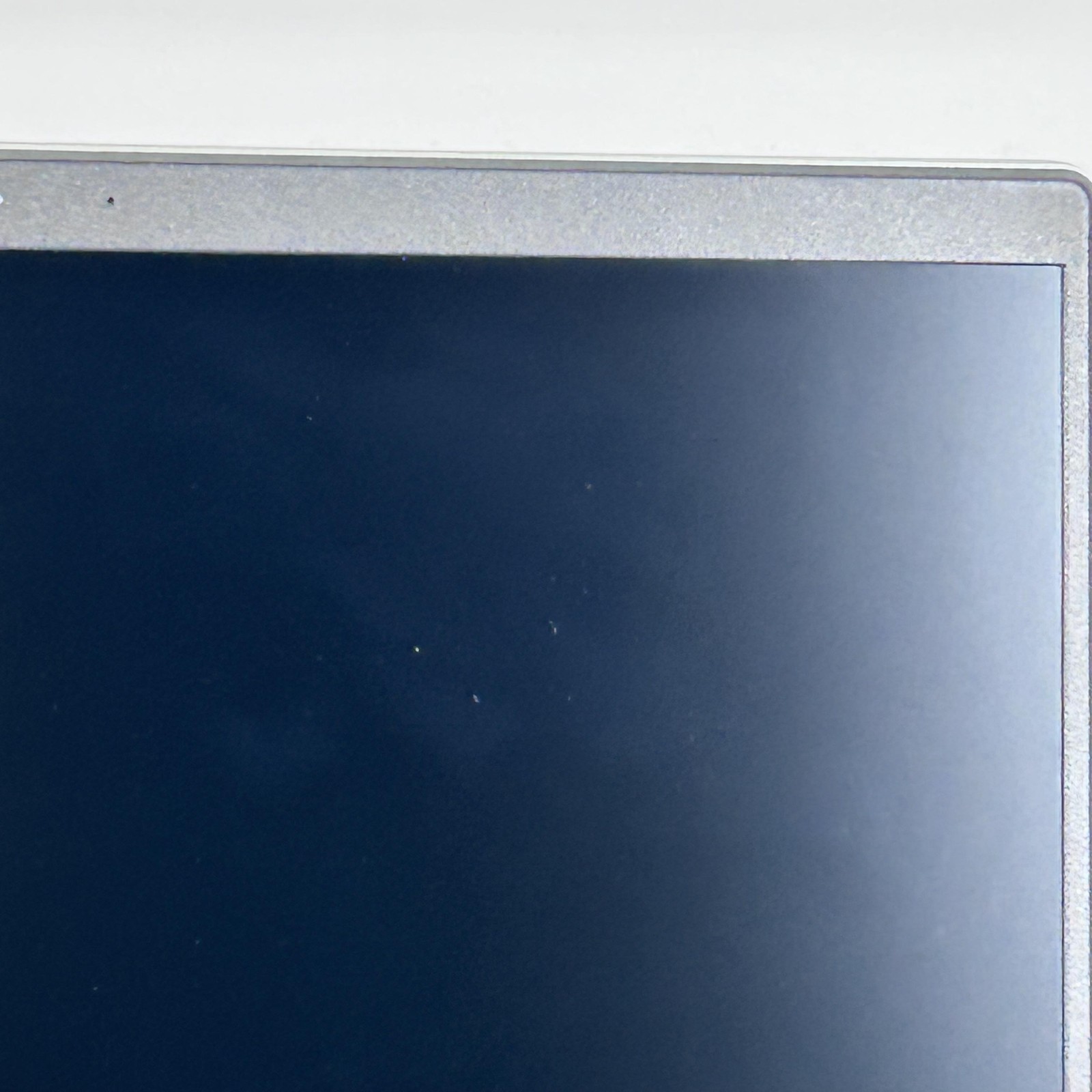 Dell Precision 3571 15.6 Gray FHD 2.7 GHz i5-12600H 16GB RAM 256GB SSD Good