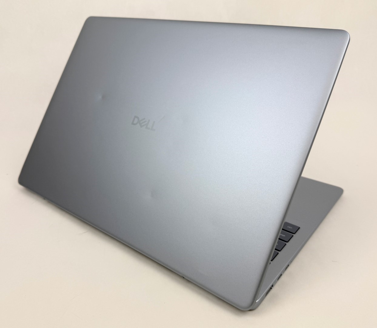 Dell 16 Plus DB16250 16″ 1920×1200 Touch Ultra 9 288V 32GB 1TB SSD W11H – Dents