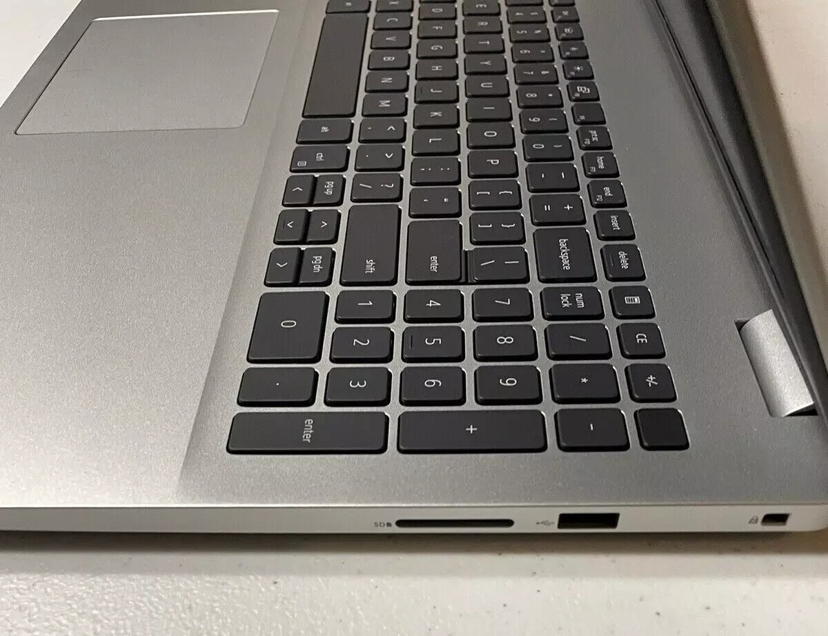 Dell Inspiron 15 5593 15.6 inch (512GB, Intel Core i7 10th Gen., 1.30GHz, 16GB)