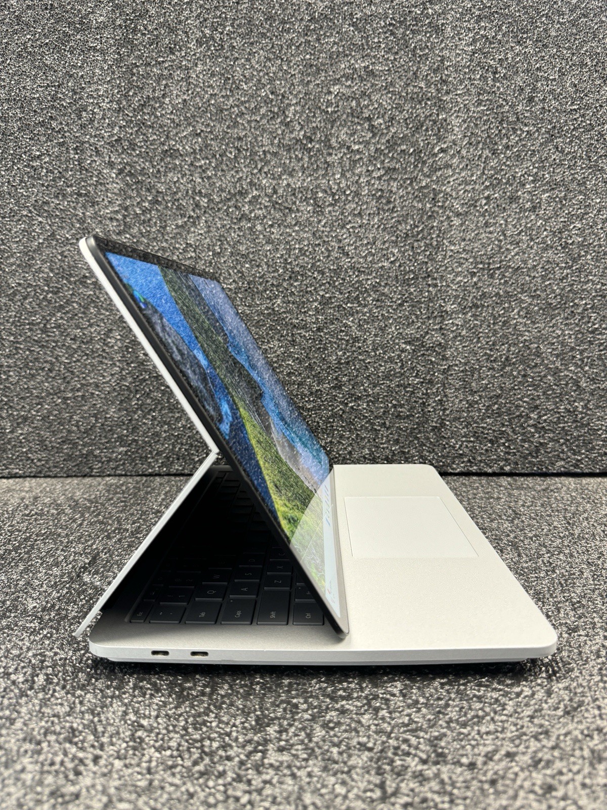 Microsoft Surface Studio 1964 11th Gen i5 11300H 3.1GHz 16GB/ 256GB/WIN11 ✅