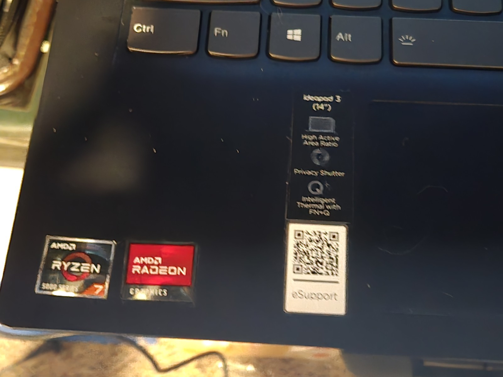 Lenovo IdeaPad 3 Ryzen 7 5700U 512GB SSD Radeon Graphics Zorin OS Linux