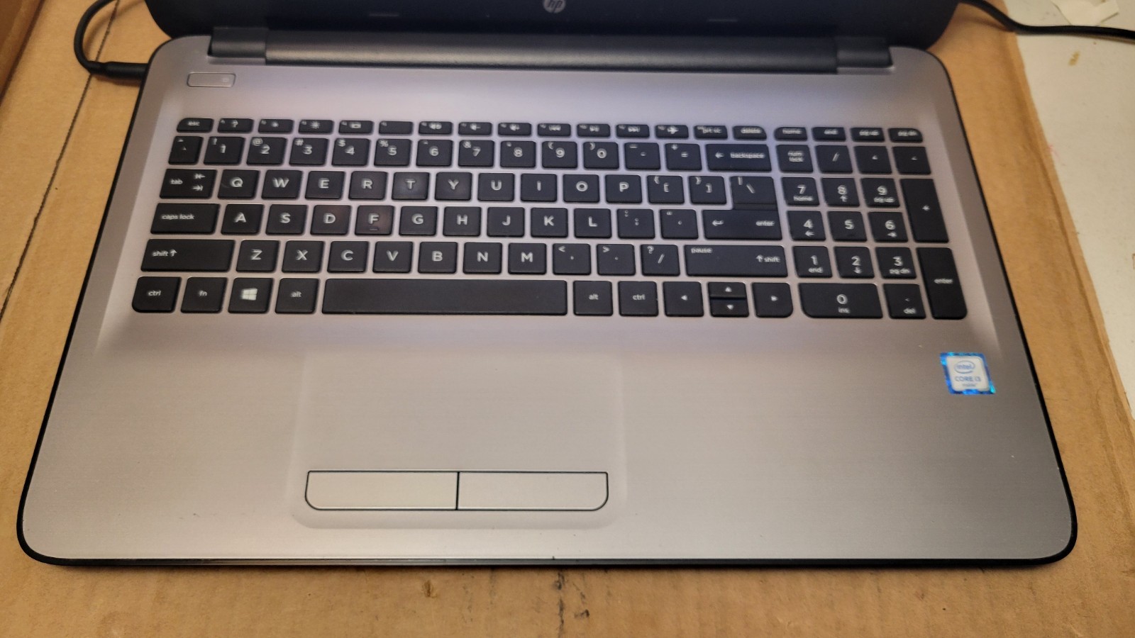 HP Pavilion 15-AY041WM 15.6″ | i3 6100U 2.3GHz | 8GB RAM | 1TB HDD | Win 10