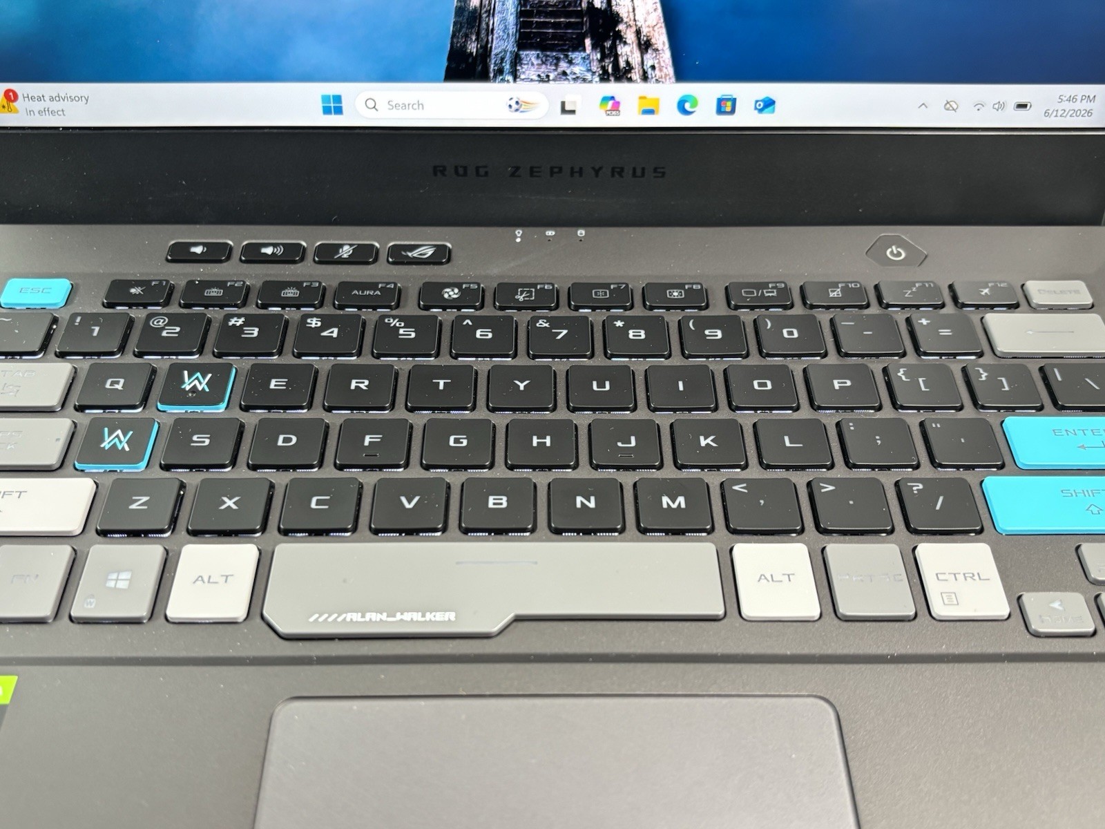 Asus ROG Zephyrus G14 GA401Q Alan Walker Ryzen 9 5900HS 40GB 2TB SSD RTX 3050 Ti