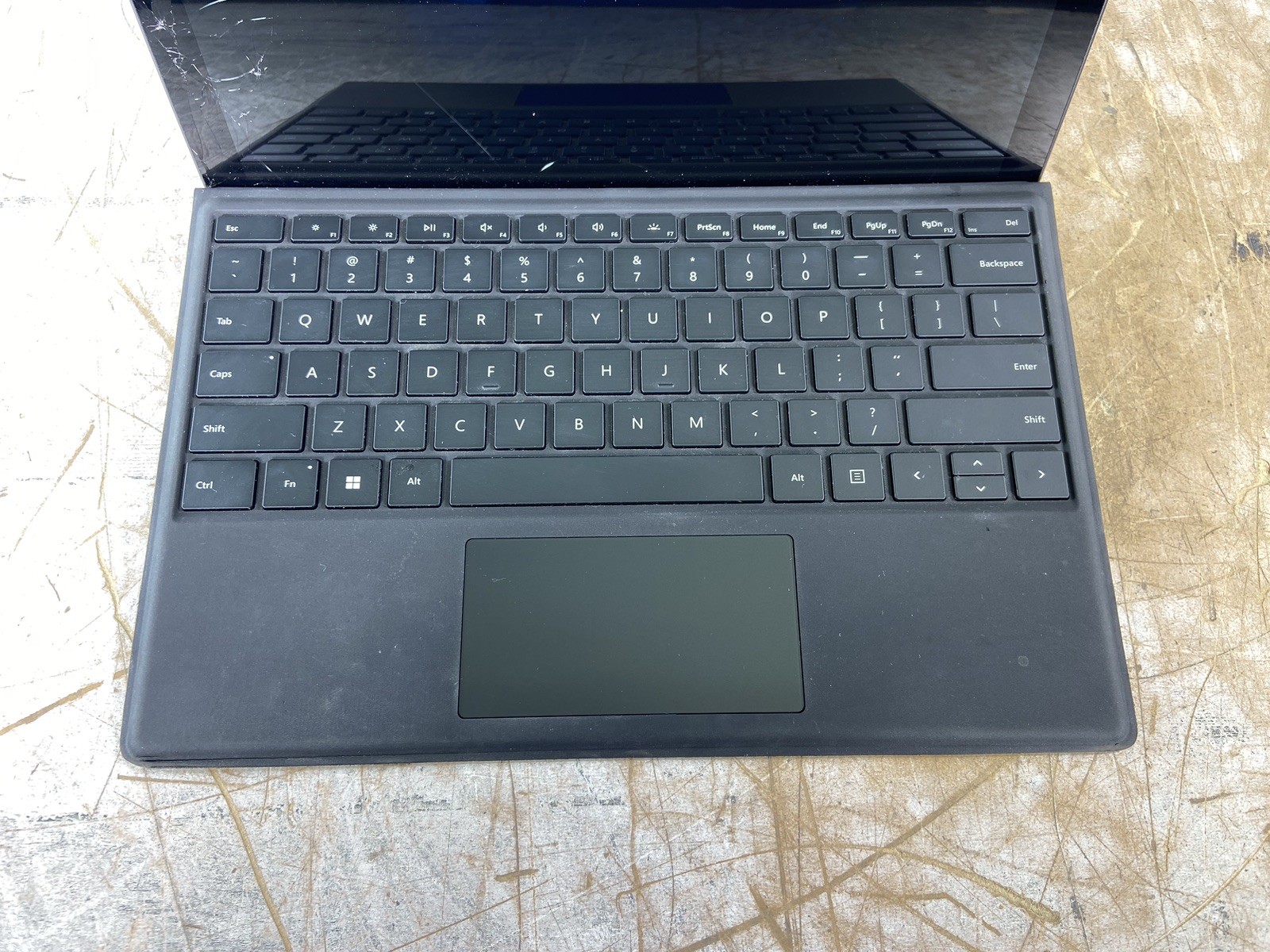 MICROSOFT SURFACE 1866 i5-1035G4 @ 1.1 GHz, 8GB RAM, 256GB SSD, WINDOWS 10
