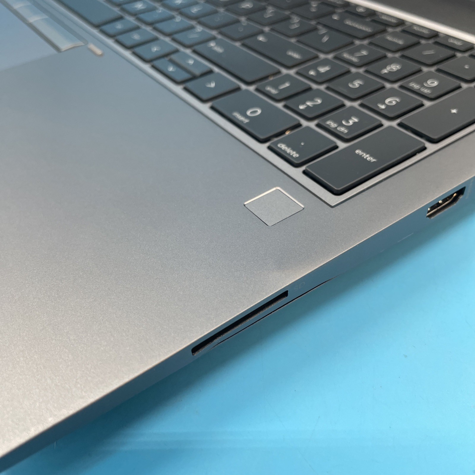 HP ZBook Fury G7 | i7-10850H | 32GB RAM | 256GB SSD | T2000 | W11 PRO | 72% BATT