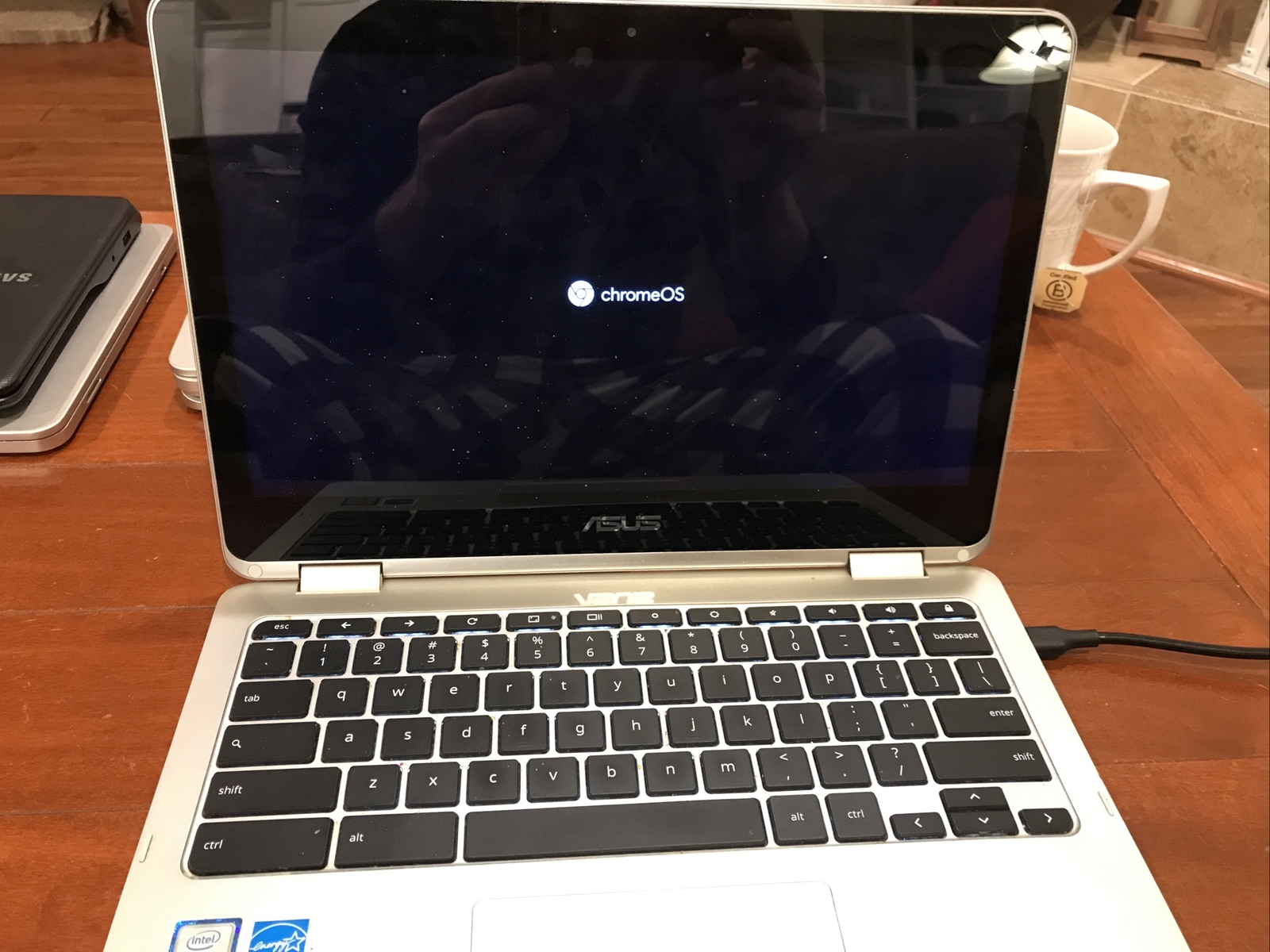 Asus Chromebook Flip C302CA Core M3-6Y30 4GB 32GB eMMC 12.5″ Touch .FOR PARTS