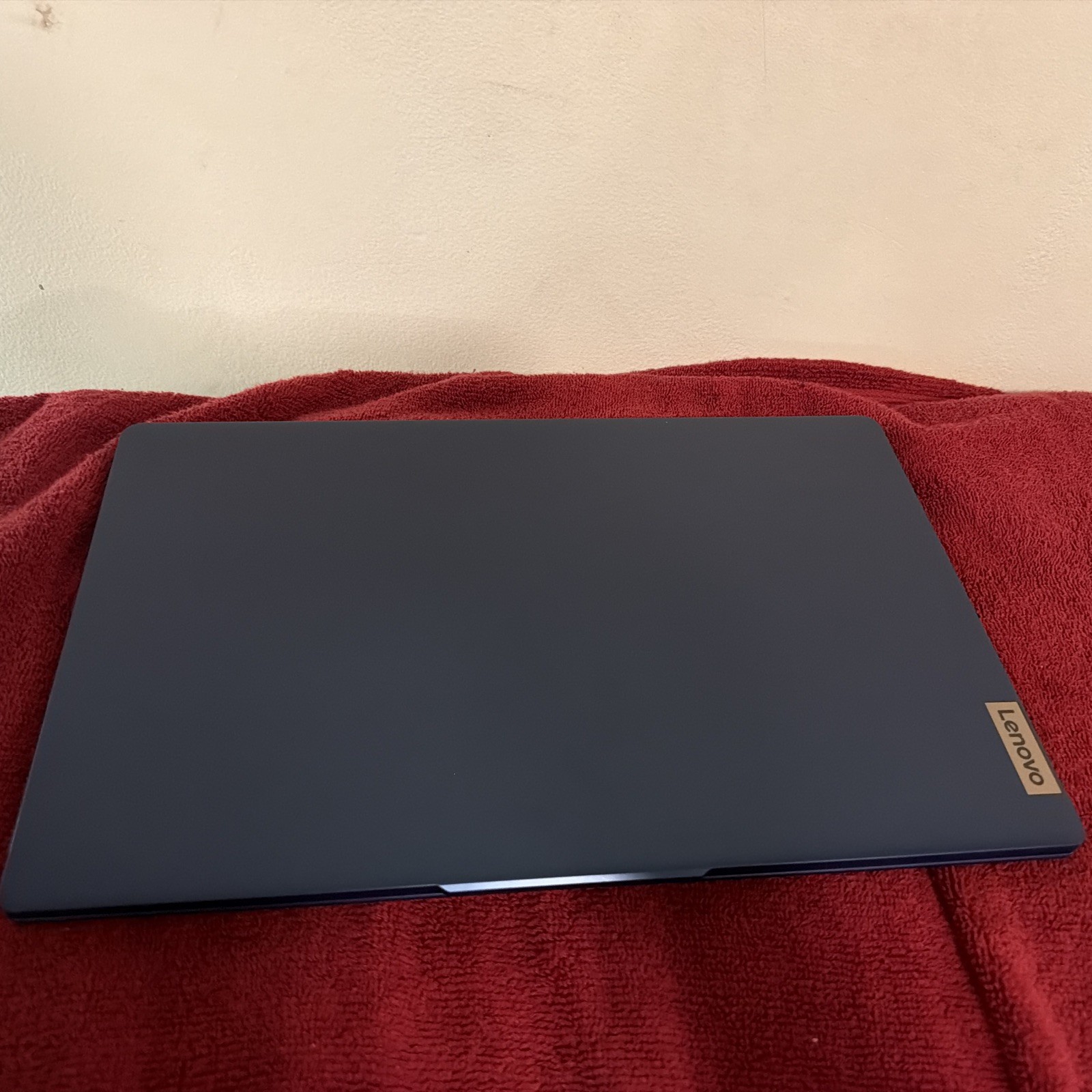 Lenovo Ideapad Slim 3 15IAN8 15.6″ i3-N305 1.8GHz 8GB RAM 128GB SSD 256GB
