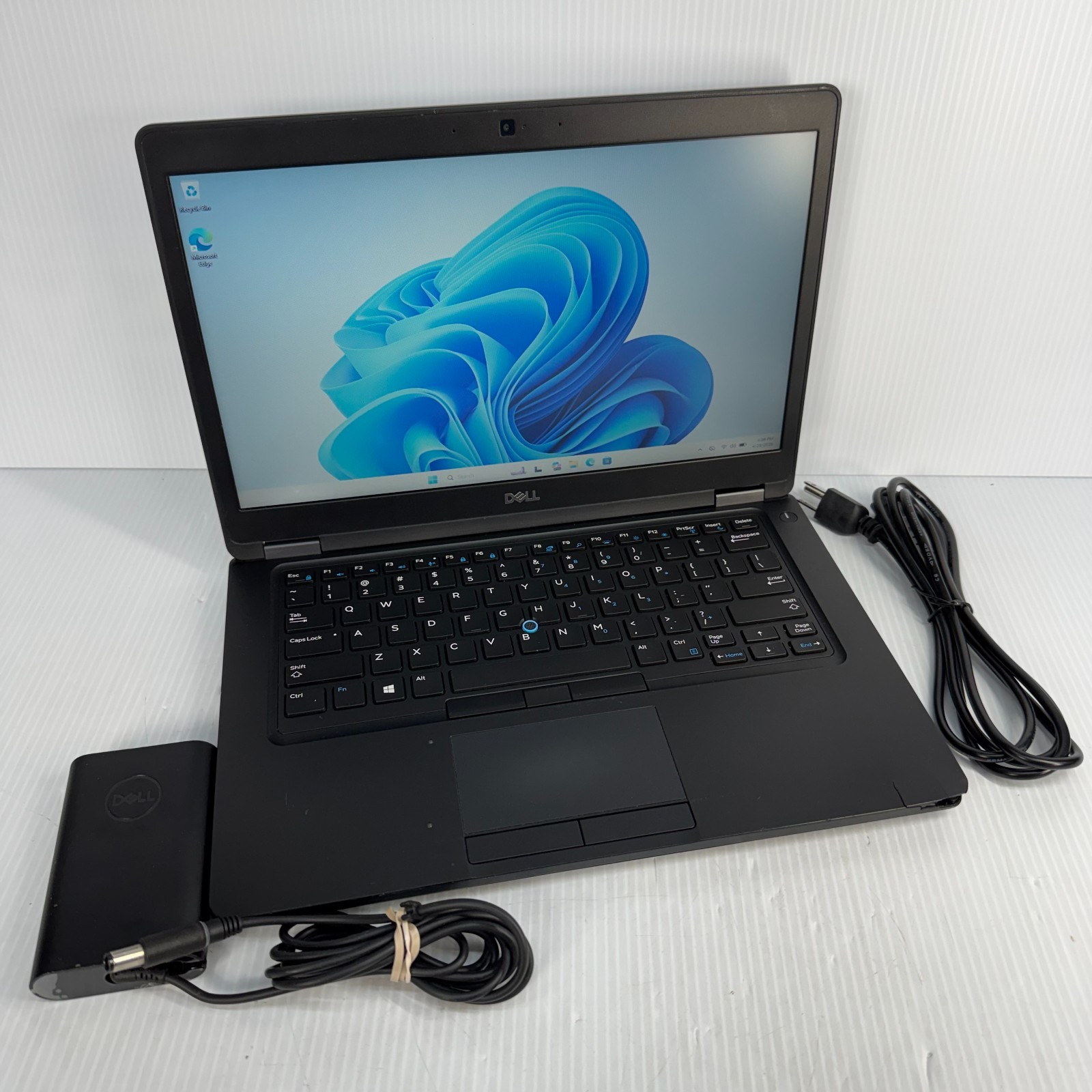 Dell Latitude 5490 i5-8350U 14″ Windows 11 Pro Laptop 128GB SSD 8GB RAM *WEAR*