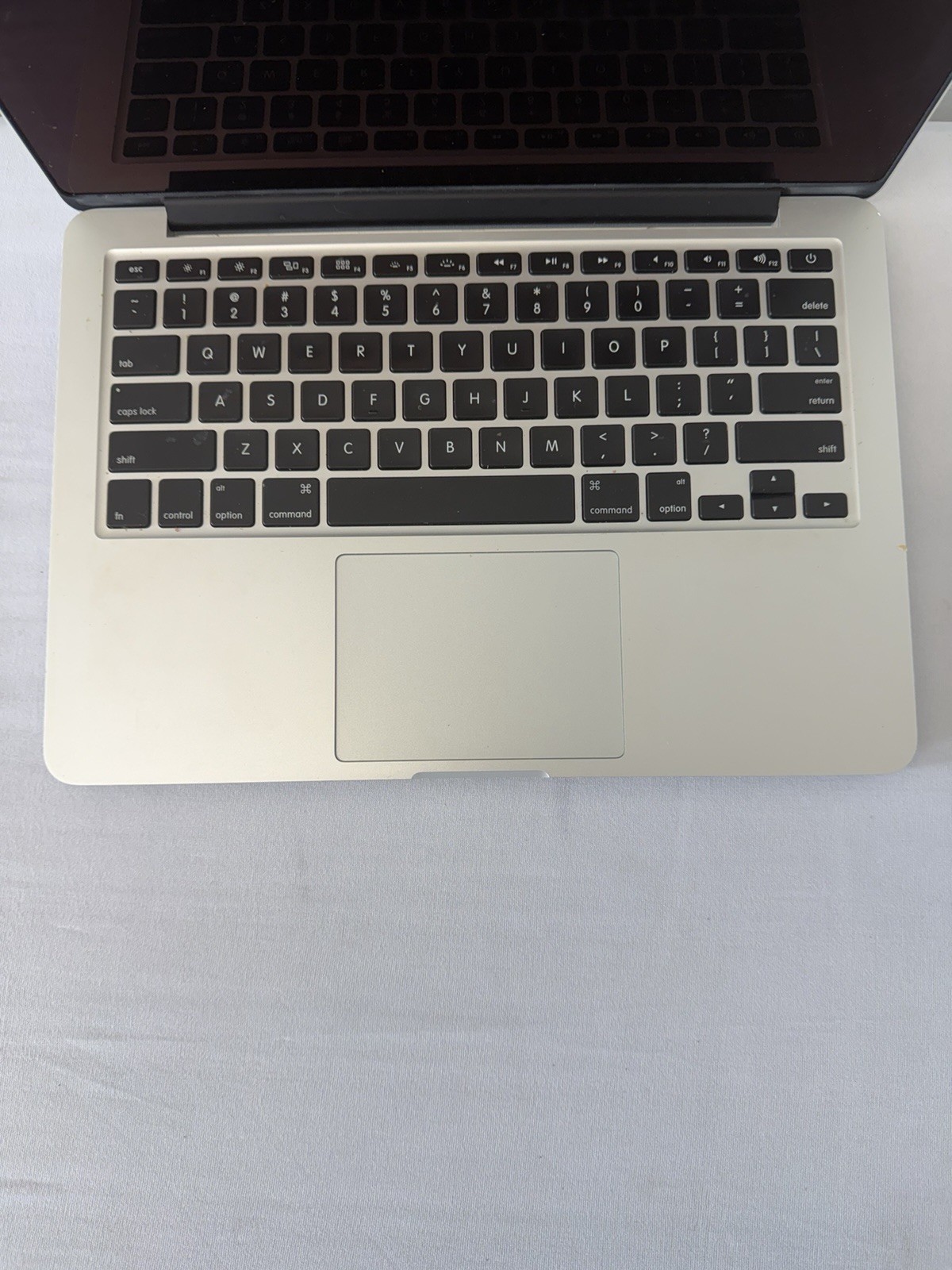 Apple Macbook Pro 2012 Laptop – Intel i5-3210M – RAM 8 GB – Read Description