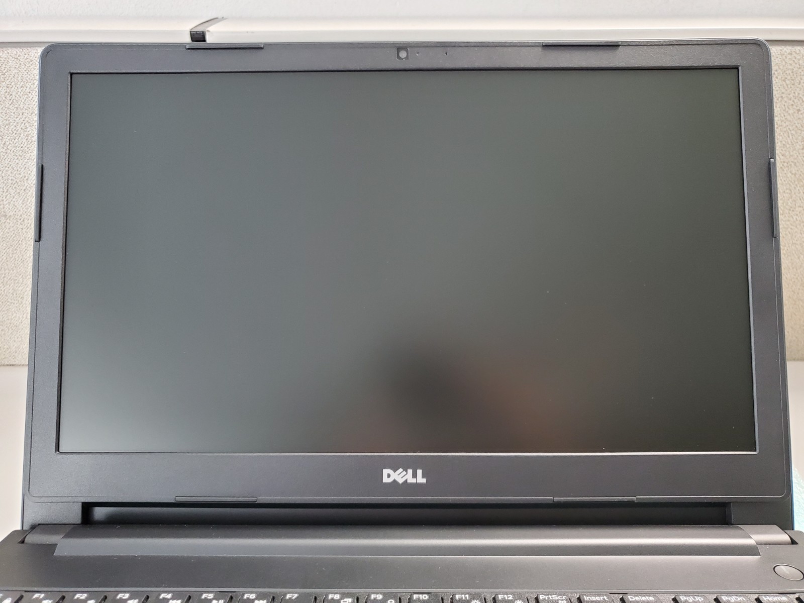 Dell Latitude 3560 15.6″ i3-5015U 4GB RAM No HD/OS *BIOS/No battery* | C686