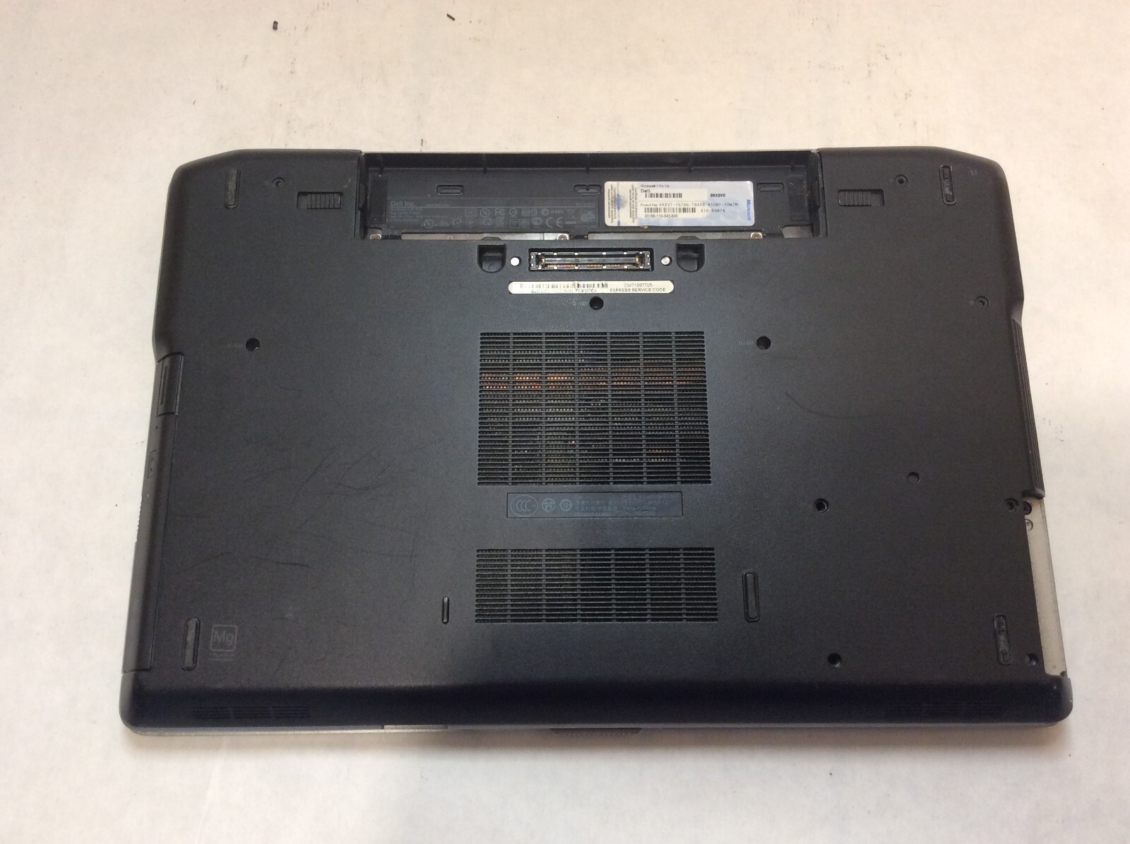 Dell Latitude E6520 Laptop 15″ Intel Core i7 2nd Gen DAMAGED RAM SLOTS -PP