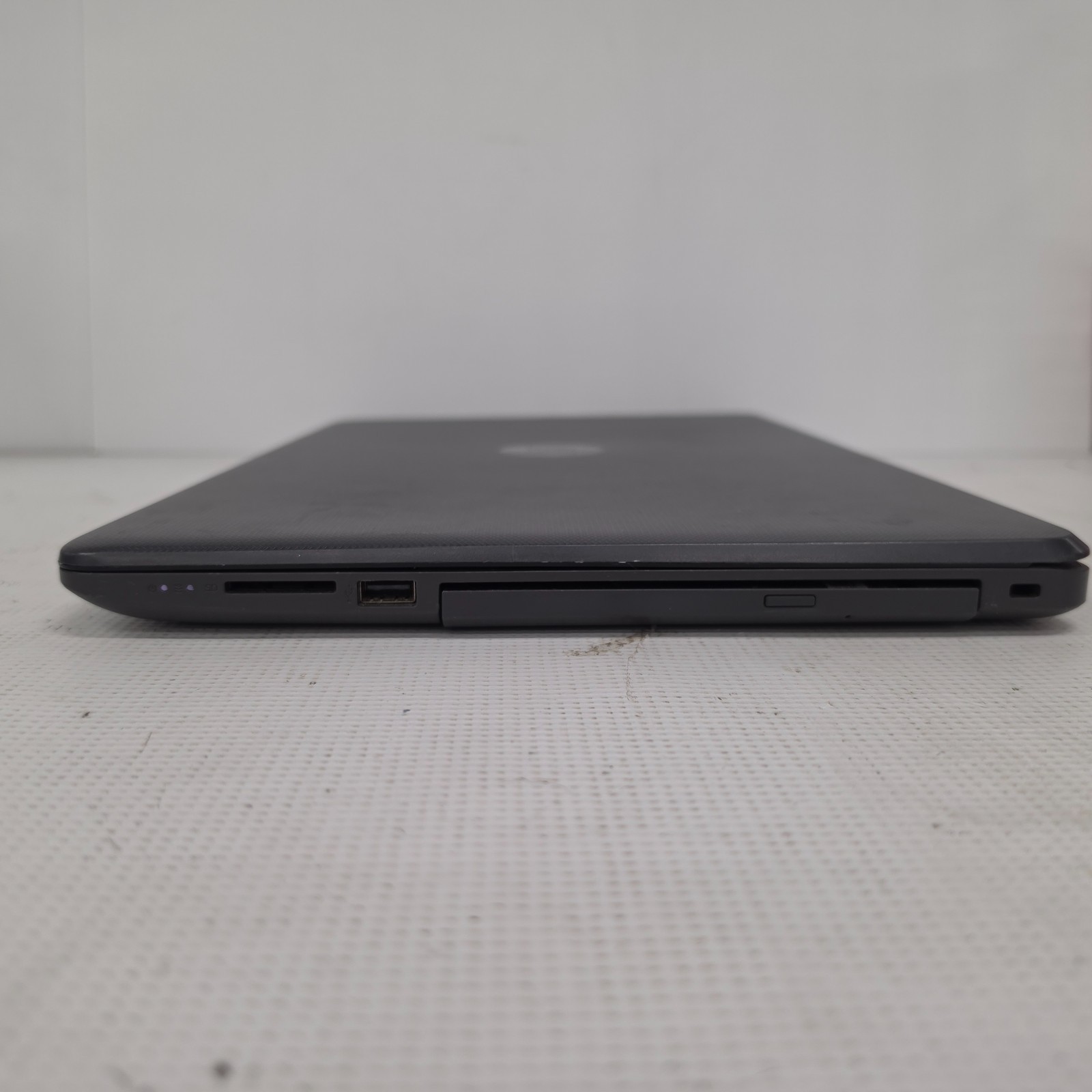 HP 255 G6 Laptop 15.6″ Win 10 Pro AMD A6-9225 R4 8GB Ram 256GB SSD (as-is read)