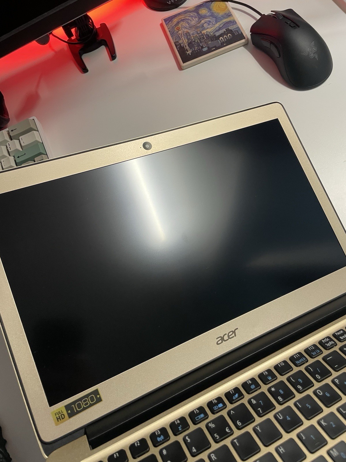 Acer Swift 14” Laptop Intel i5 8GB RAM 256GB SSD Windows 10 FHD