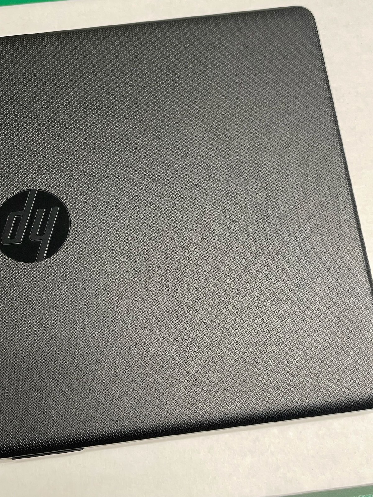HP 15.6″ AMD A12-9720P R7 Series 8GB 500GBHDD Non Touch WIN 10 HOME